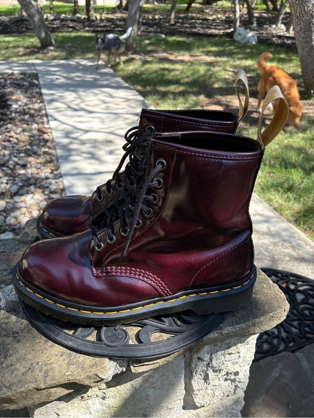 Dr. Martens classic eye